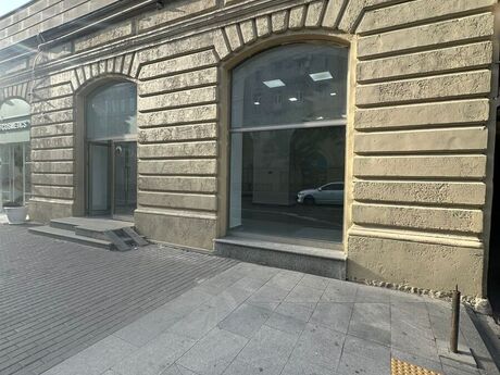 Obyekt - 28 May m. - 160 m²
