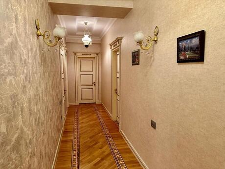4 otaqlı yeni tikili - Nəsimi r. - 210 m²