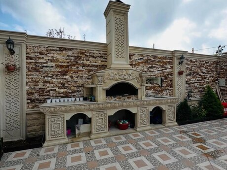 5 otaqlı həyət evi/bağ evi - Mərdəkan q. - 300 m²
