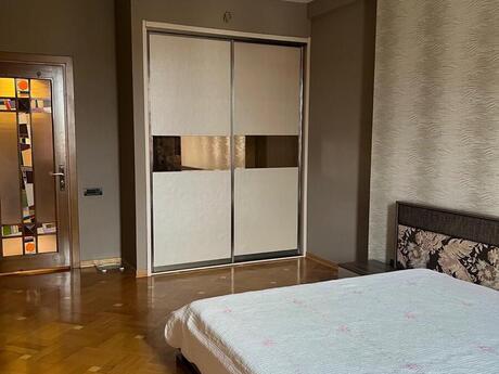 3 otaqlı yeni tikili - 28 May m. - 120 m²