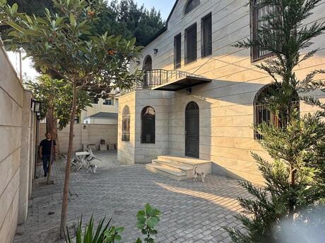 4 otaqlı həyət evi/bağ evi - Xırdalan - 160 m²