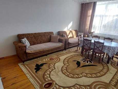 5 otaqlı həyət evi/bağ evi - Qusar - 250 m²
