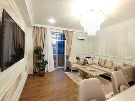 4 otaqlı yeni tikili - Şah İsmayıl Xətai m. - 160 m²