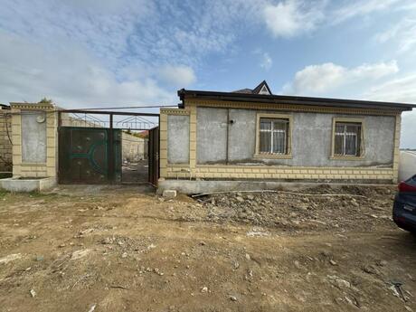 4 otaqlı həyət evi/bağ evi - Novxanı q. - 108 m²