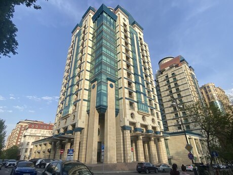 Obyekt - 28 May m. - 340 m²