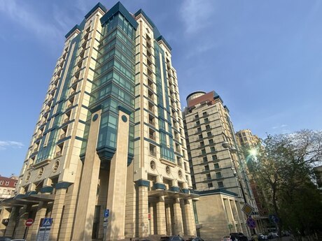 Obyekt - 28 May m. - 340 m²