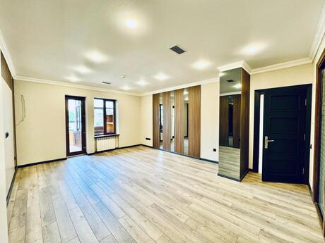 Obyekt - 8 Noyabr m. - 880 m²