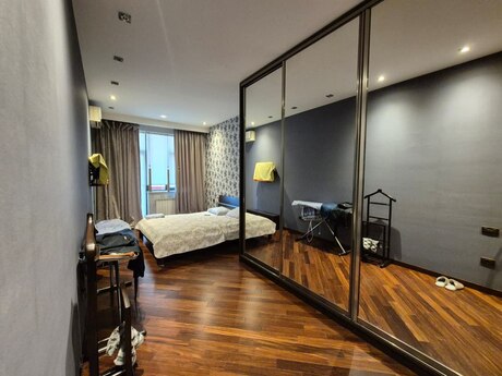 4 otaqlı yeni tikili - Nəsimi r. - 190 m²