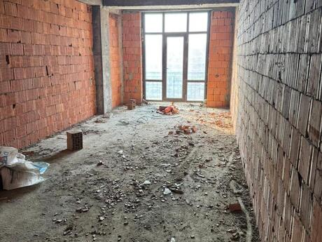 3 otaqlı mənzil, 100 m², 28 May: 305 000 ₼ 5