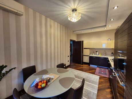 4 otaqlı mənzil, 190 m², Nəsimi: 480 000 ₼ 5