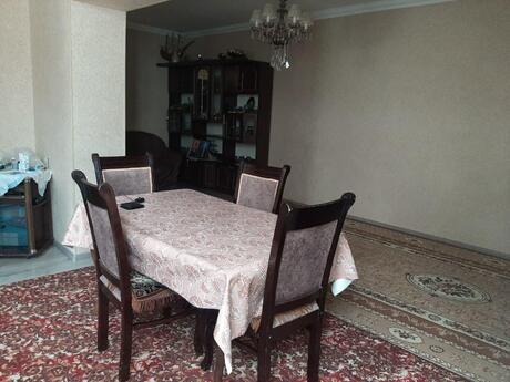 Объявление №5723621 - Баку, м. Насими, 3-комн., 131 м²
