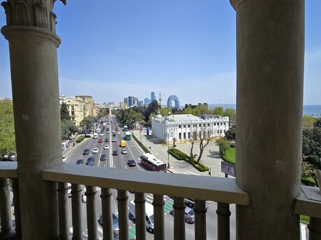 Elan №5723824 - Bakı, İçəri Şəhər m., 6 otaqlı, 365 m², 4/5 mərtəbə