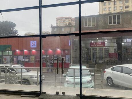 Obyekt - İnşaatçılar m. - 495 m²