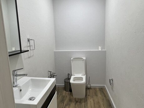 2-комн. новостройка - Насиминский  р. - 90 м²