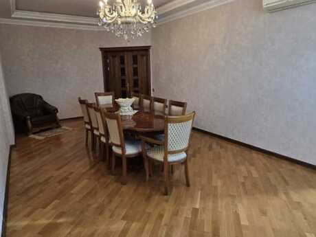 4 otaqlı yeni tikili - İnşaatçılar m. - 143 m²
