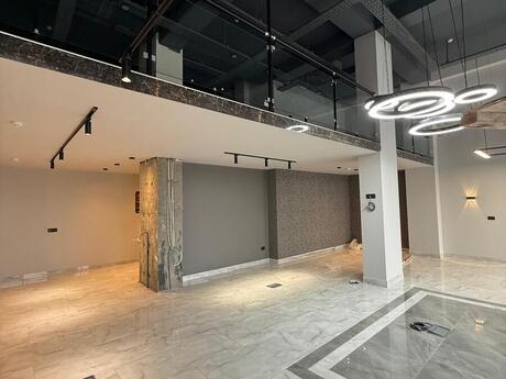 Obyekt - Ağ şəhər q. - 175 m²