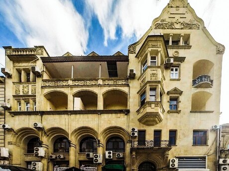 Объявление №5724575 - Баку, м. Сахил, 8-комн., 300 м², 4/6 этаж