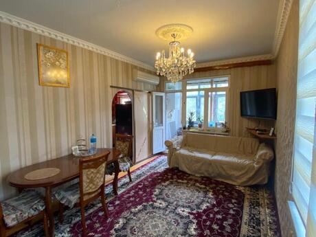 Elan №5724583 - Bakı, Memar Əcəmi m., 2 otaqlı, 45 m², 4/5 mərtəbə