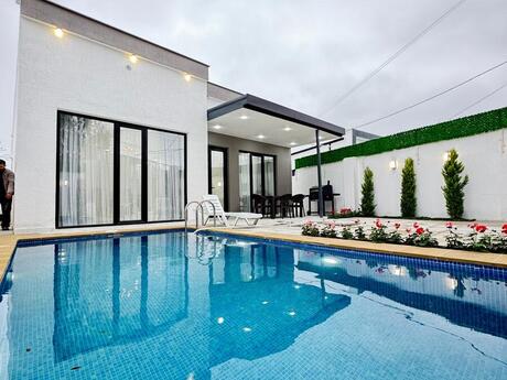 4 otaqlı həyət evi/bağ evi - Şüvəlan q. - 150 m²