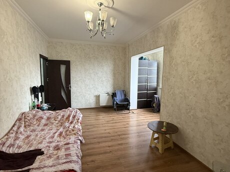 2 otaqlı köhnə tikili - Azadlıq Prospekti m. - 45 m²