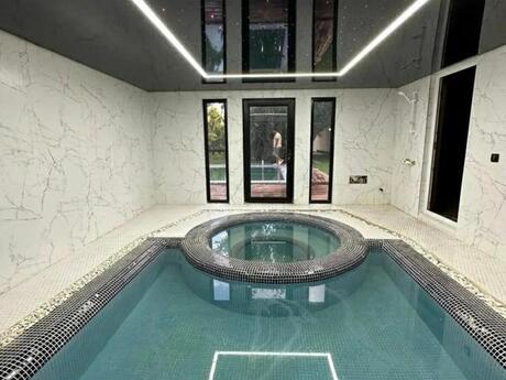 4 otaqlı həyət evi/bağ evi - Mərdəkan q. - 240 m²