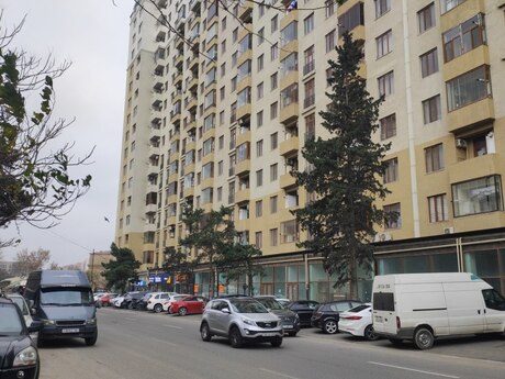 Azadlıq Prospekti m.