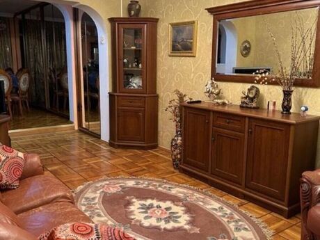 3 otaqlı köhnə tikili - Azadlıq Prospekti m. - 90 m²