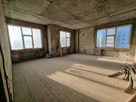 4 otaqlı yeni tikili - Elmlər Akademiyası m. - 180 m²