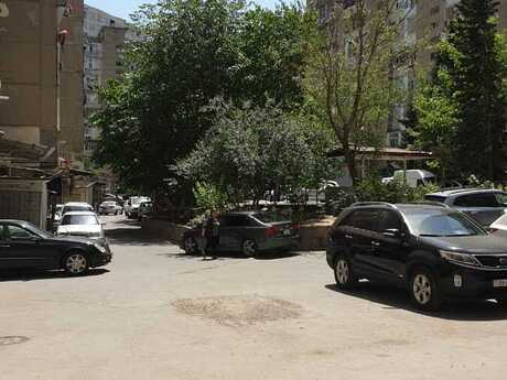 2 otaqlı köhnə tikili - İnşaatçılar m. - 45 m²