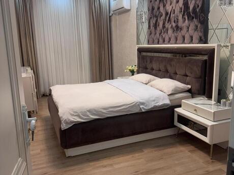 4 otaqlı yeni tikili - 28 May m. - 150 m²