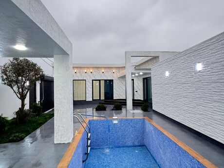 4 otaqlı həyət evi/bağ evi - Şüvəlan q. - 150 m²