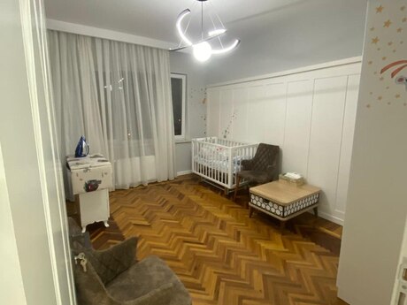 3 otaqlı köhnə tikili - Nəsimi m. - 80 m²