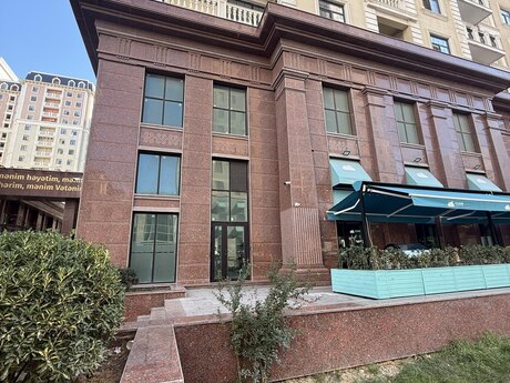 Объявление №5726467 - Баку, м. Элмляр Академиясы, 285 м²