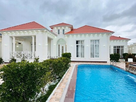 4 otaqlı həyət evi/bağ evi - Mərdəkan q. - 250 m²