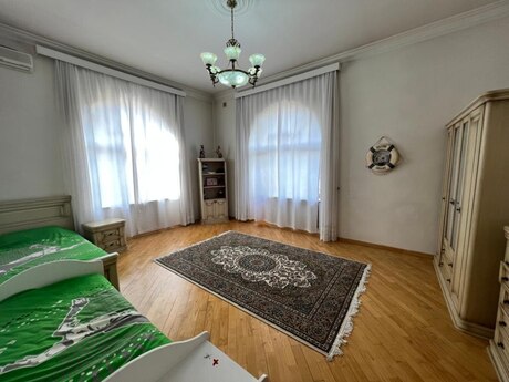 8 otaqlı həyət evi, 683 m², Bakıxanov: 700 000 ₼ 5