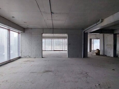 Obyekt - Ağ şəhər q. - 2160 m²