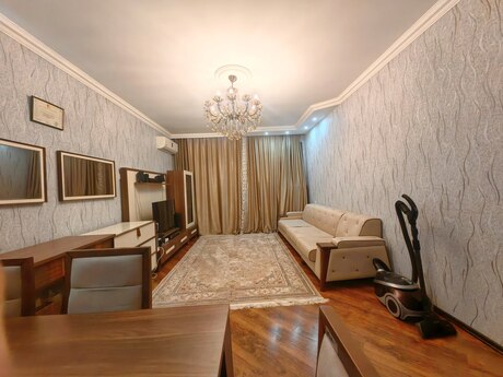 2-комн. новостройка - м. Иншаатчылар - 68 м²