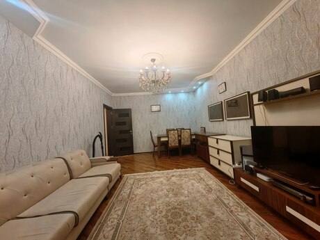 2-комн. новостройка - м. Иншаатчылар - 68 м²