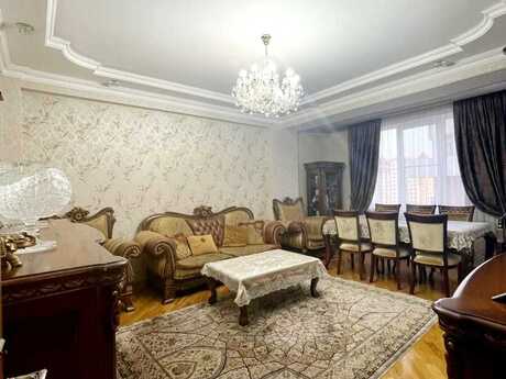 Объявление №5726783 - Баку, м. Кара Караев, 3-комн., 109 м², 12/17 этаж