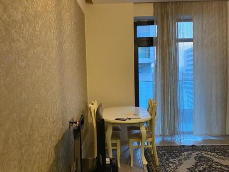 2 otaqlı yeni tikili - 8 Noyabr m. - 65 m²