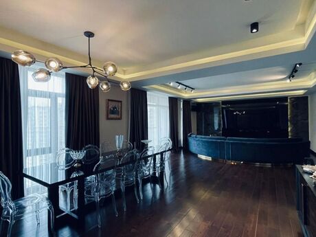 Elan №5726980 - Bakı, Ağ şəhər q., 5 otaqlı, 220 m², 3/5 mərtəbə