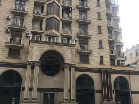 4 otaqlı yeni tikili - 28 May m. - 200 m²