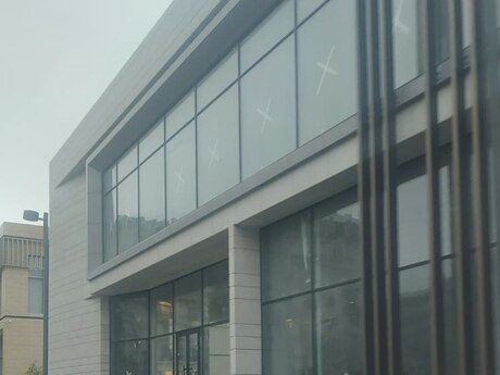 Obyekt - Ağ şəhər q. - 1800 m²