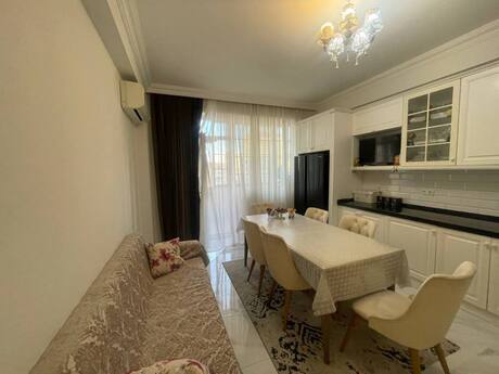 3 otaqlı yeni tikili - Elmlər Akademiyası m. - 150 m²