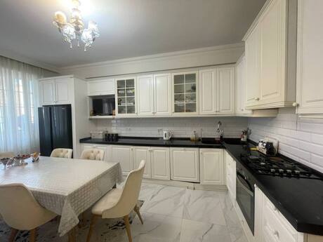 3 otaqlı yeni tikili - Elmlər Akademiyası m. - 150 m²