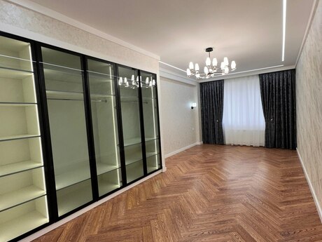 5 otaqlı yeni tikili - Şah İsmayıl Xətai m. - 204 m²