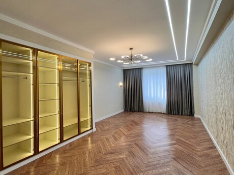 5 otaqlı yeni tikili - Şah İsmayıl Xətai m. - 204 m²