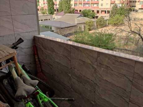 4 otaqlı köhnə tikili - İnşaatçılar m. - 100 m²