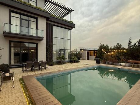5 otaqlı həyət evi/bağ evi - Badamdar q. - 500 m²