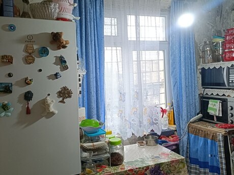 1 otaqlı köhnə tikili - Neftçilər m. - 35 m²